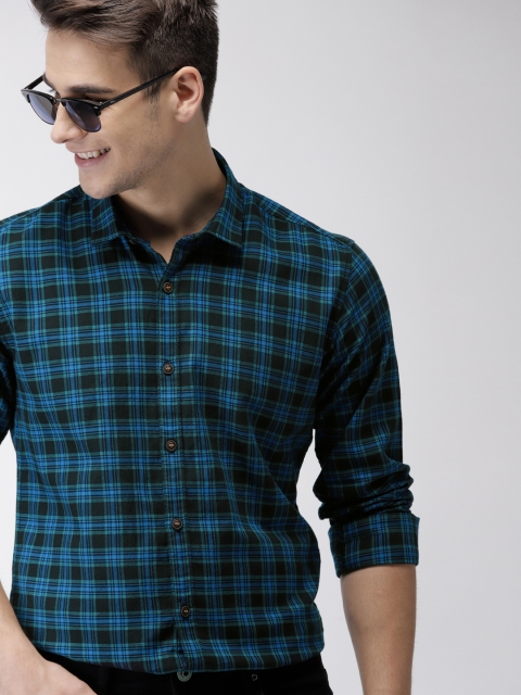 

Mast & Harbour Men Blue & Black Slim Fit Checked Casual Shirt