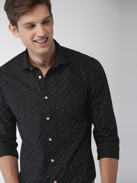 

Mast & Harbour Men Black Slim Fit Printed Casual Shirt