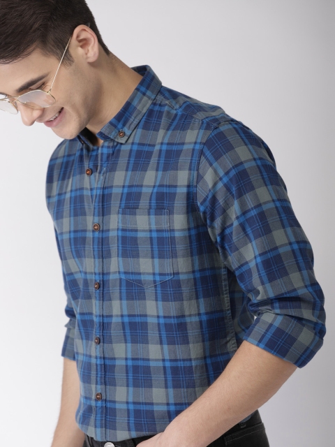 

Mast & Harbour Men Blue & Green Slim Fit Checked Casual Shirt
