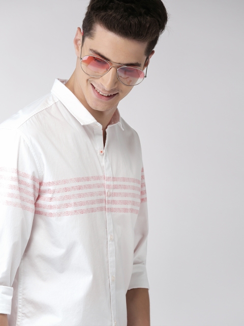 

Mast & Harbour Men White & Pink Slim Fit Striped Casual Shirt