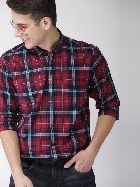 

Mast & Harbour Men Red & Navy Slim Fit Checked Casual Shirt