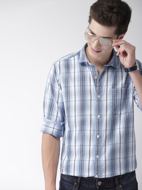 

Mast & Harbour Men Blue & White Regular Fit Checked Casual Shirt
