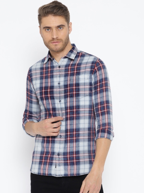 

Duke Stardust Men Blue & Red Regular Fit Checked Casual Shirt