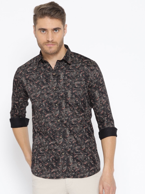 

Duke Stardust Men Brown & Black Regular Fit Printed Casual Shirt
