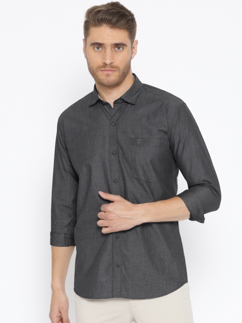 

Duke Men Charcoal Grey Slim Fit Solid Casual Shirt