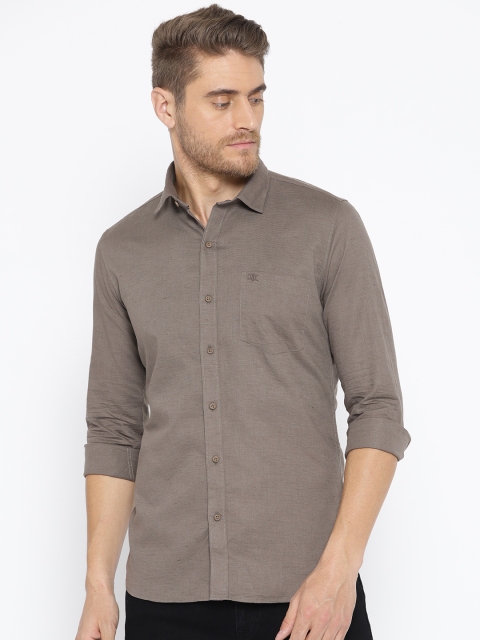 

Duke Stardust Men Taupe Regular Fit Solid Casual Shirt