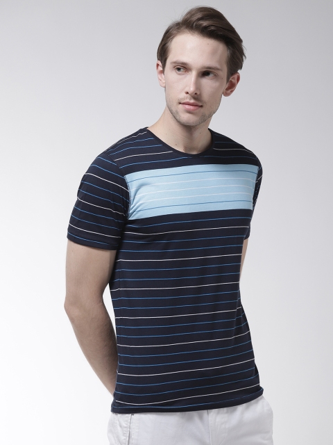 

Fort Collins Men Blue Striped Round Neck T-shirt