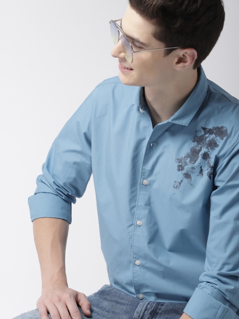 

Mast & Harbour Men Blue Regular Fit Printed Casual Shirt