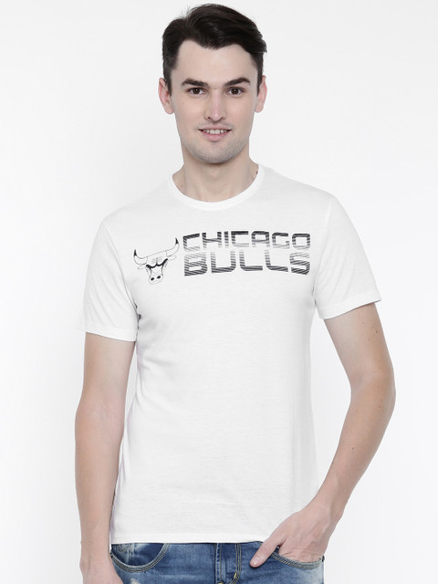 

NBA Men White Printed Round Neck Chicago Bulls T-shirt