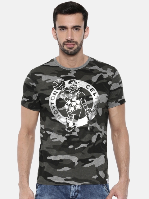 

NBA Men Grey & Black Printed Round Neck T-shirt