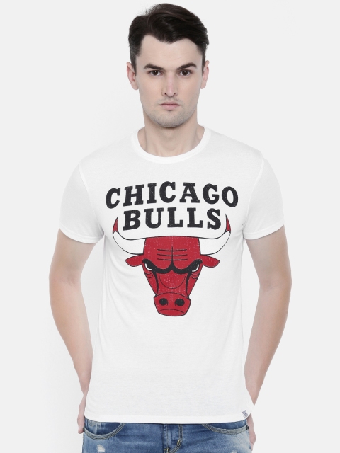 

NBA Men White Printed Round Neck Chicago Bulls T-shirt
