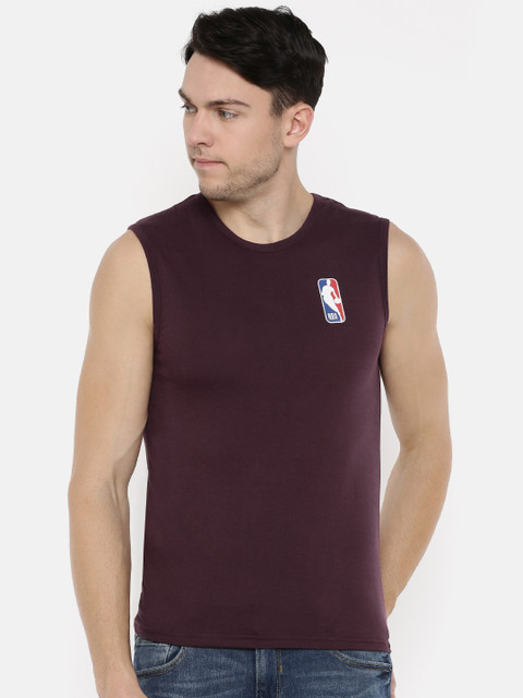 

NBA Men Burgundy Solid Round Neck T-shirt