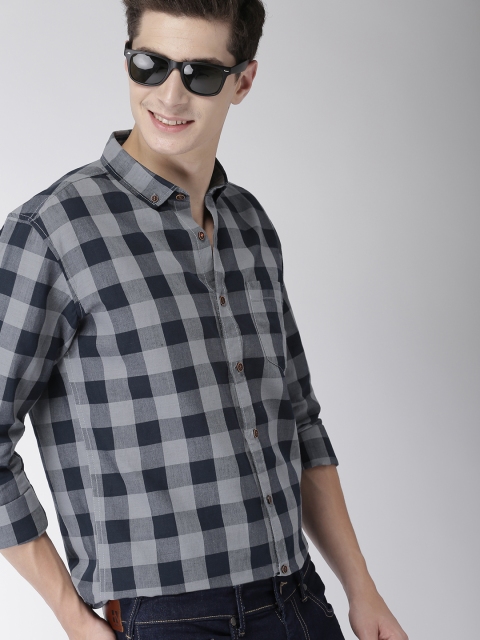 

Mast & Harbour Men Navy Blue & Grey Regular Fit Checked Casual Shirt