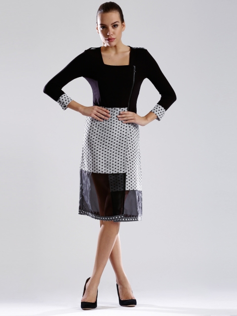 

DressBerry by Rahul Mishra Black & White Printed Midi Dress