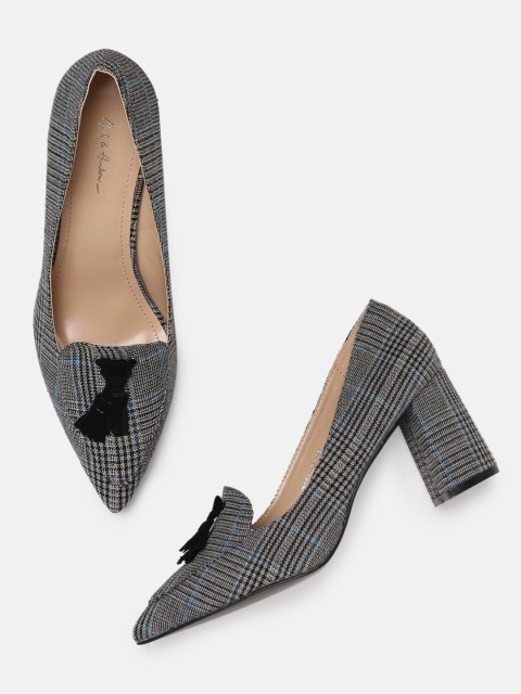 

Mast & Harbour Women Black & White Checked Pumps