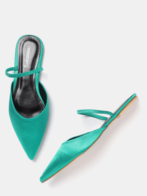 

DressBerry Women Green Solid Ballerinas