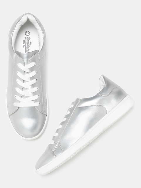 

Roadster Women Silver-Toned Sneakers
