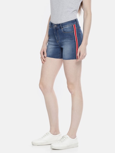 

Vero Moda Women Blue Washed Slim Fit Denim Shorts