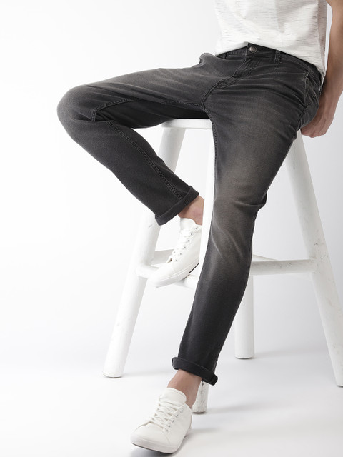 

Mast & Harbour Men Black Regular Fit Mid-Rise Clean Look Stretchable Jeans