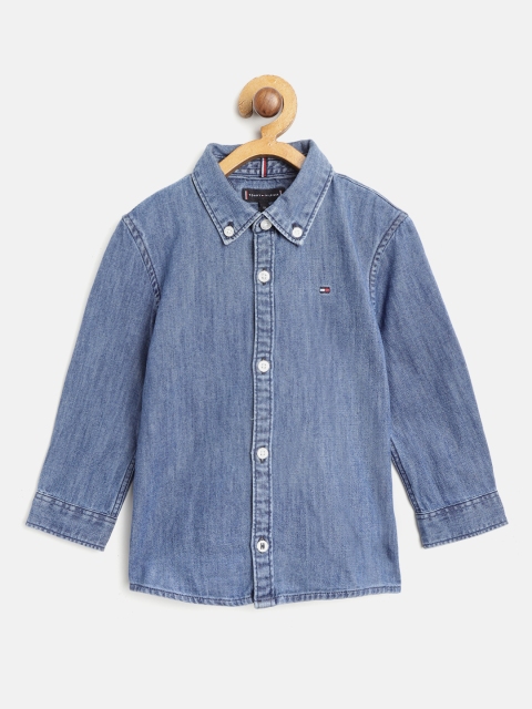 

Tommy Hilfiger Boys Blue Regular Fit Solid Denim Casual Shirt