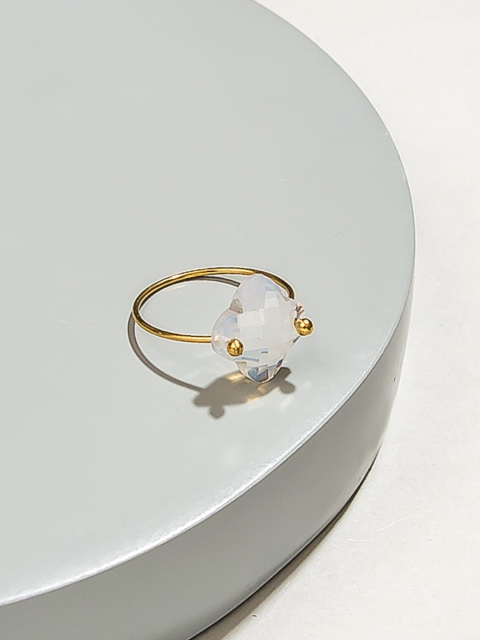 

Pipa Bella Women White Finger Ring