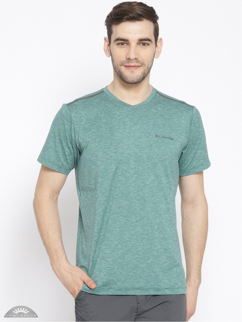 

Columbia Men Green Tech Trail II V-Neck T-shirt