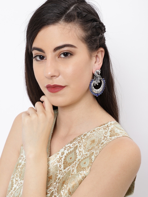 

Ayesha Silver-Toned Peacock Shaped Chandbalis