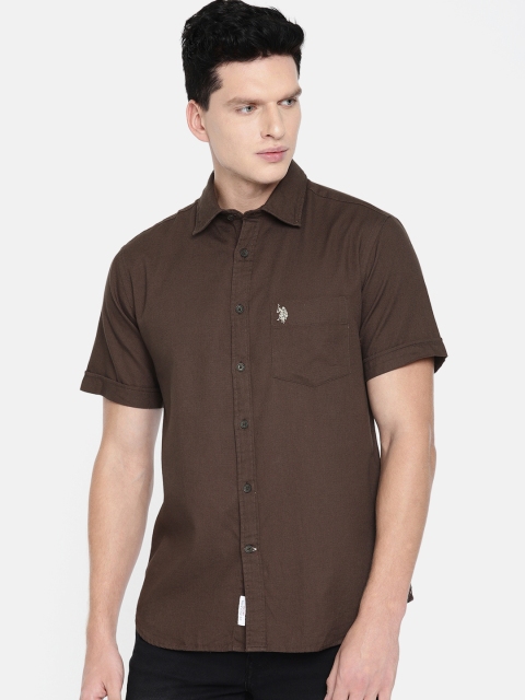 

U.S. Polo Assn. Men Coffee Brown Tailored Fit Solid Casual Shirt