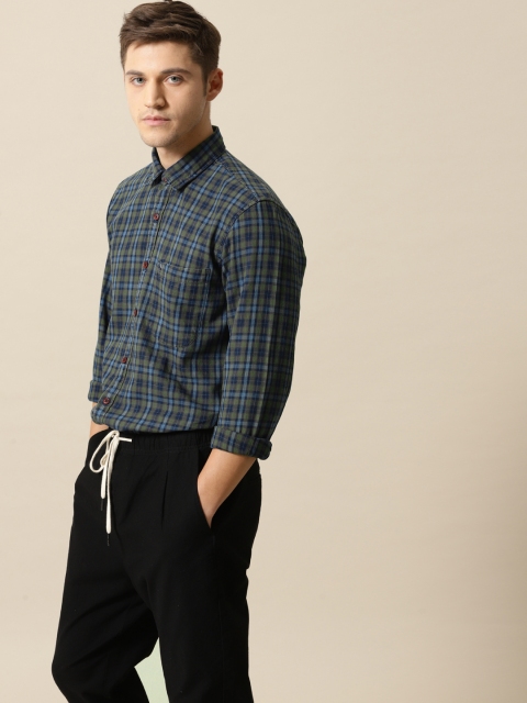 

Mr Bowerbird Men Olive Green & Navy Blue Tailored Fit Checked Casual Shirt