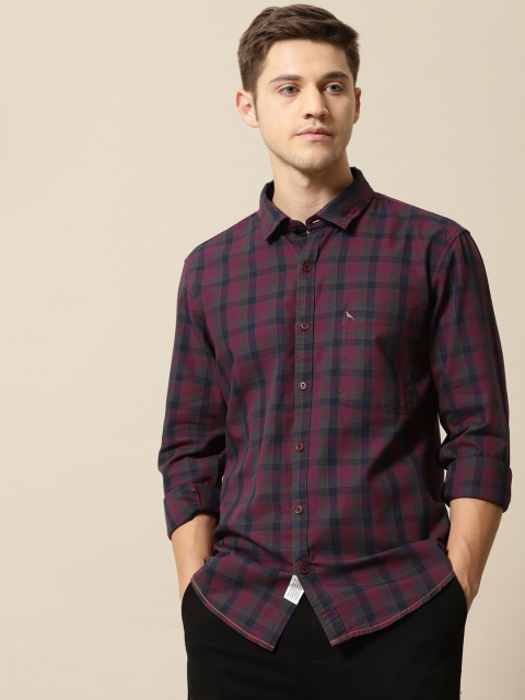 

Mr Bowerbird Men Maroon & Navy Blue Tailored Fit Checked Casual Shirt