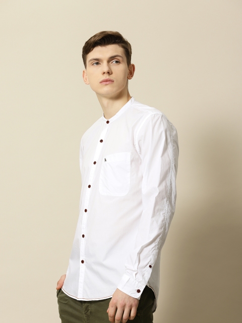 

Mr Bowerbird Men White Tailored Fit Solid Casual Shirt