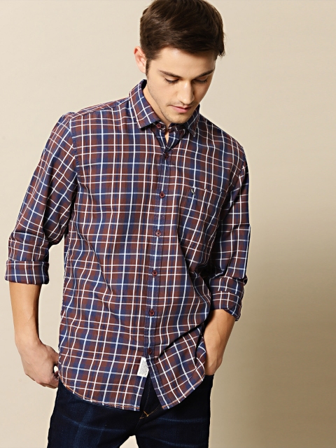 

Mr Bowerbird Men Brown & Navy Blue Tailored Fit Checked Casual Shirt