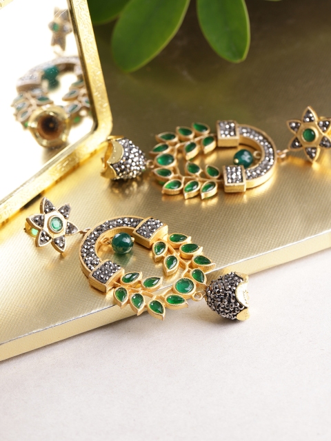 

Melani Borsa Green Gold-Plated Handcrafted Kundan-Studded Classic Drop Earrings