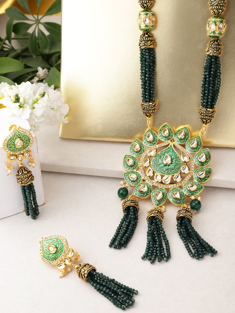 

Melani Borsa Green Gold-Plated Kundan-Studded Enameled Handcrafted Jewellery Set