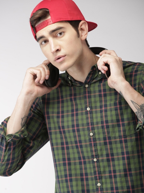

Harvard Men Olive Green & Navy Blue Regular Fit Checked Casual Shirt