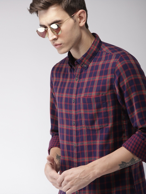 

Harvard Men Purple & Red Regular Fit Checked Casual Shirt