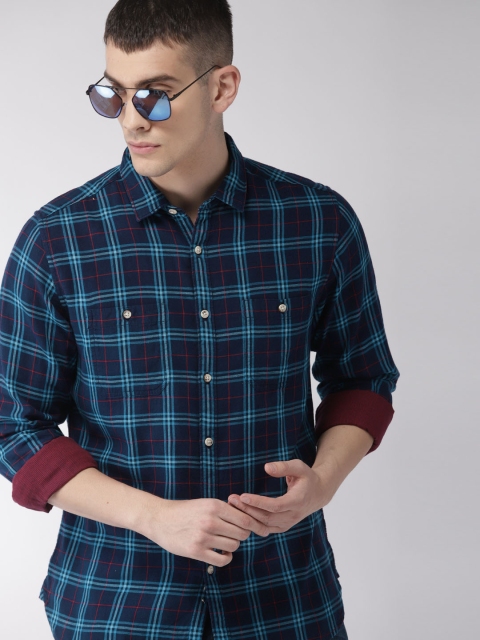 

Harvard Men Navy Blue Regular Fit Checked Casual Shirt