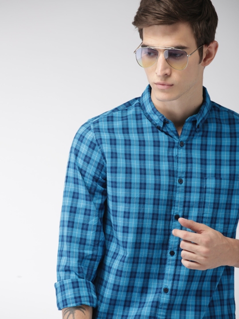 

Harvard Men Blue Regular Fit Checked Casual Shirt