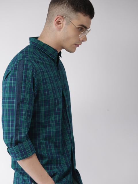 

Harvard Men Navy Blue & Green Regular Fit Checked Casual Shirt