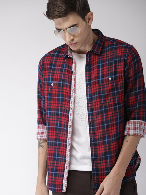 

Harvard Men Navy Blue & Red Regular Fit Checked Casual Shirt