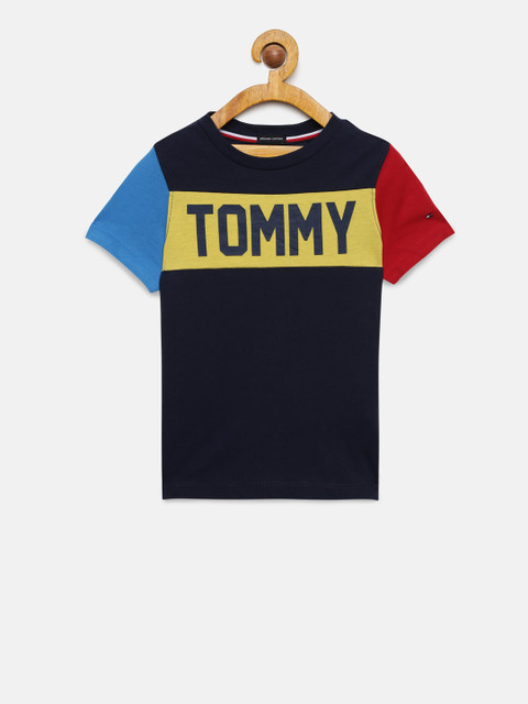 

Tommy Hilfiger Boys Navy Blue & Yellow Printed Round Neck T-shirt