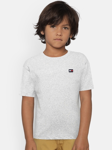 

Tommy Hilfiger Boys Grey Solid Round Neck T-shirt