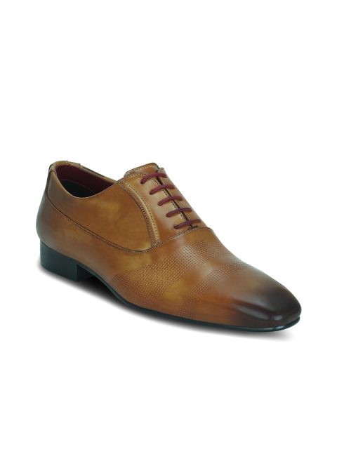 

Get Glamr Men Tan Brown Leather Formal Derbys