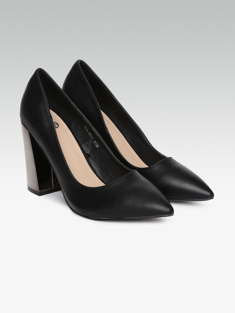 

Carlton London Women Black Solid Pumps
