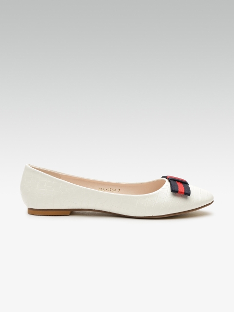 

Carlton London Women White Croc-Textured Ballerinas with Bow Detail