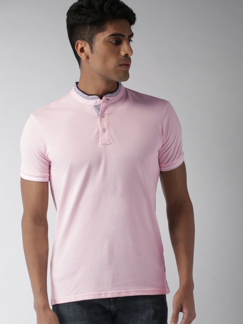 

Celio Men Pink Solid Mandarin Neck T-shirt