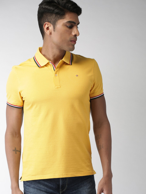 

Celio Men Yellow Solid Polo Collar T-shirt
