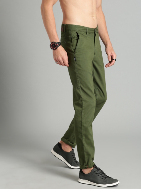 

Roadster Men Olive Green Regular Fit Self Design Regular Trousers