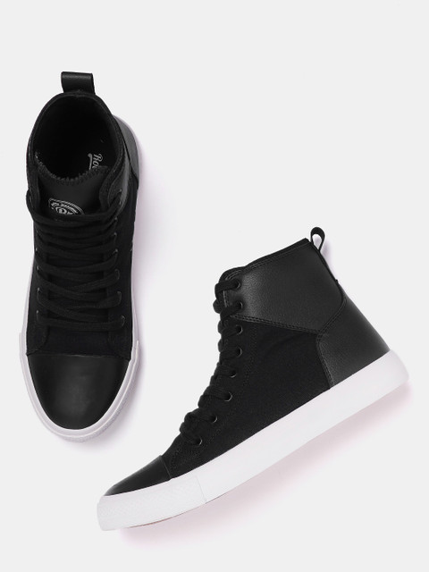 

Roadster Men Black Solid Mid-Top Sneakers