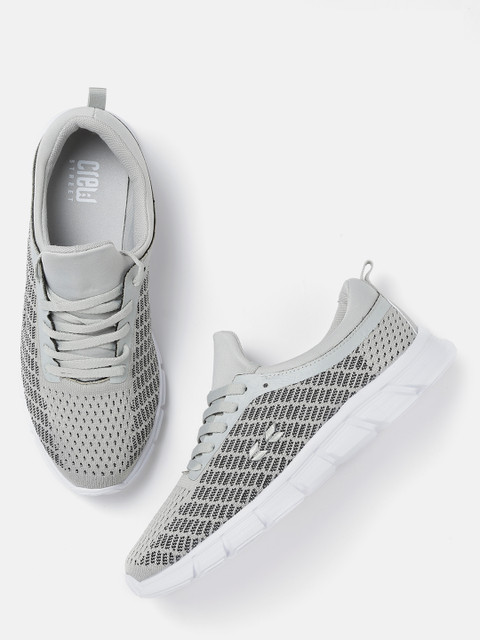 

Crew STREET Men Grey Running Shoes